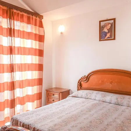 Lovely In Reggio Di Calabria Apartment *